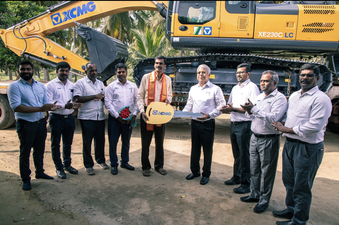 XCMG equipment delivery